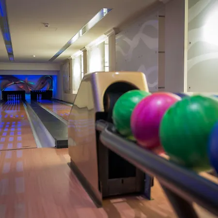 ホテル Krysztal Conference &