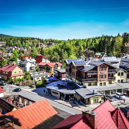 Krysztal Conference & シクラルスカ・ポレンバ