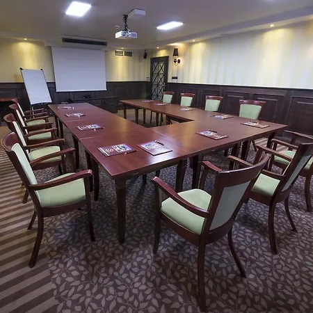 Ξενοδοχείο Krysztal Conference & 4*