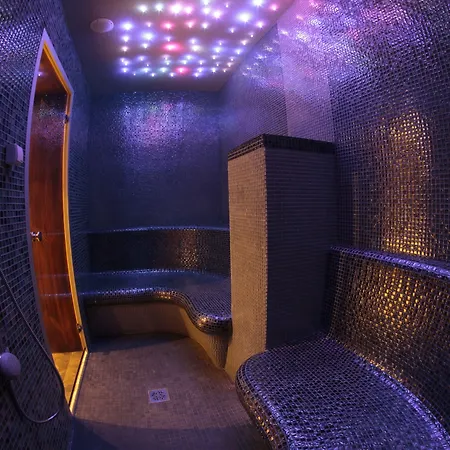 Krysztal Conference & Ξενοδοχείο