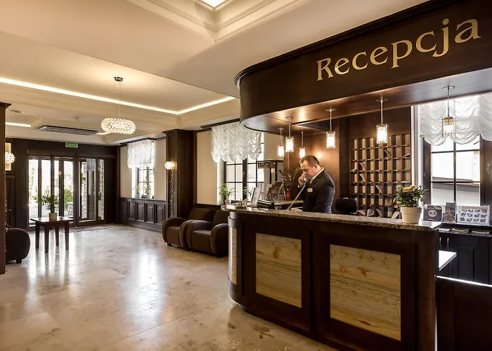 Krysztal Conference & Готель