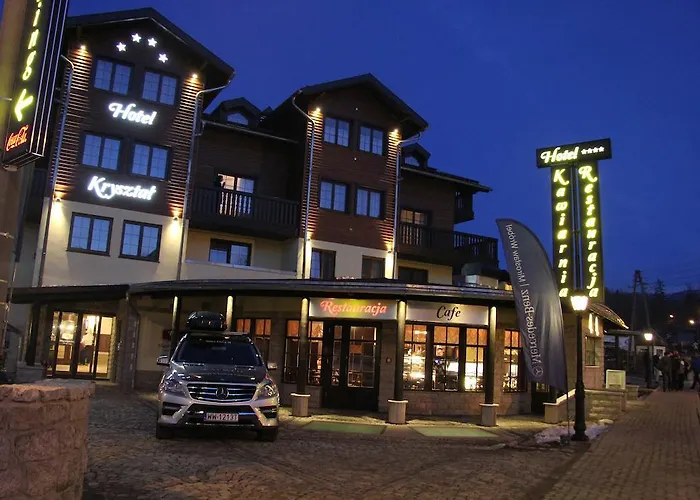 Готель Krysztal Conference &